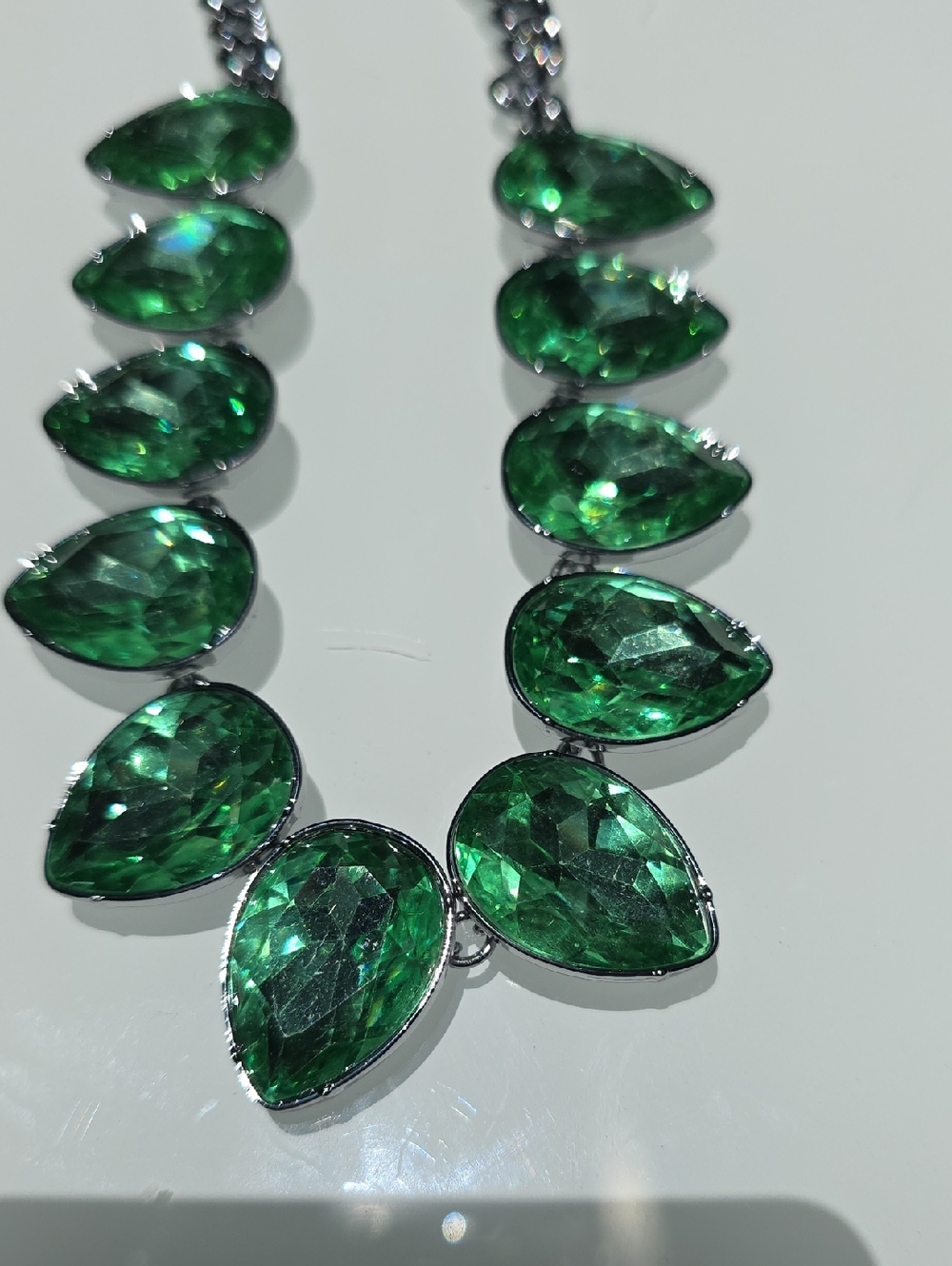 Emerald Teardrop Statement Necklace - Green